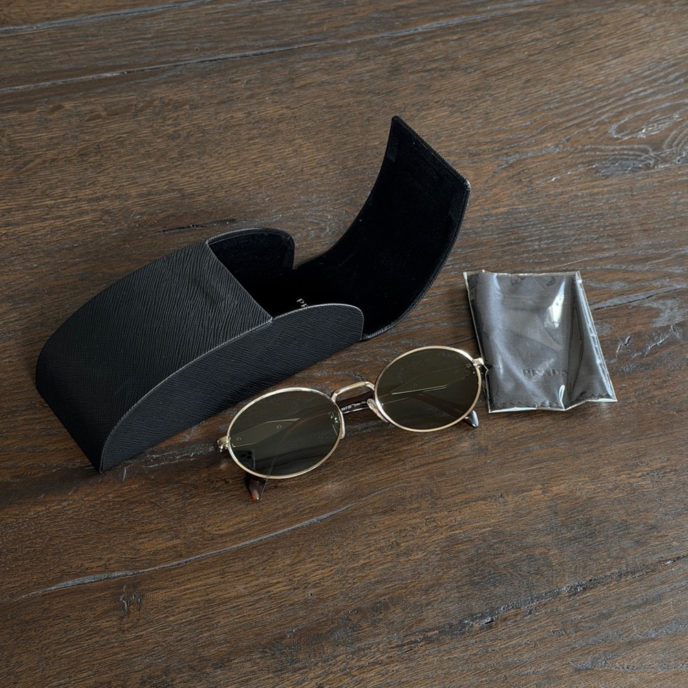 Prada 65ZS Sunglasses with Gold Frame and Green Lenses - Picture 6 of 14